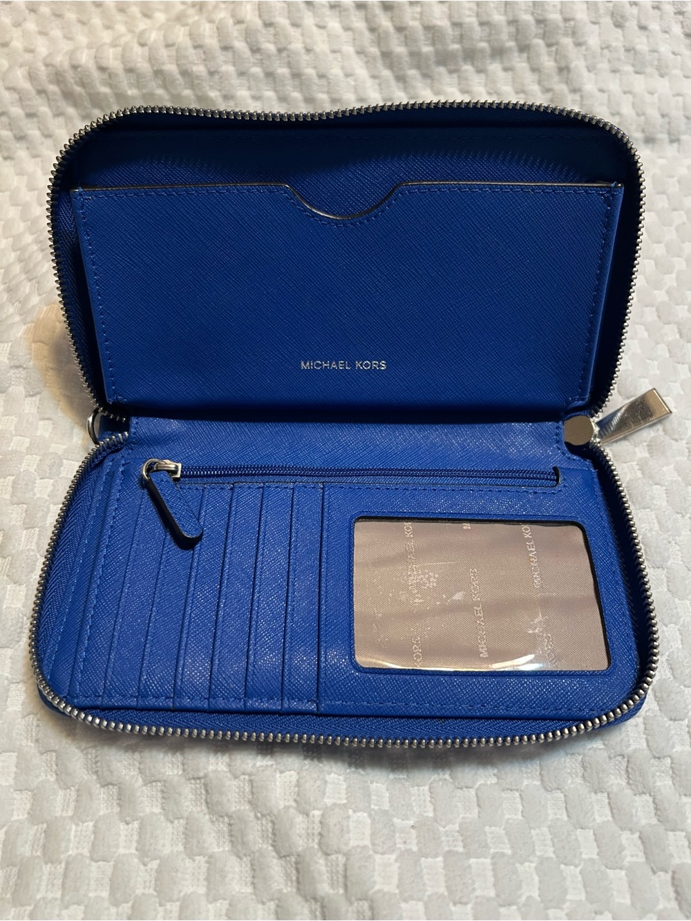 Michael Kors Electric Blue Perforated Zip Card Holder - Picture 4 of 5